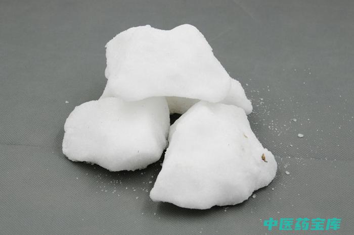 中药樟脑的与作用